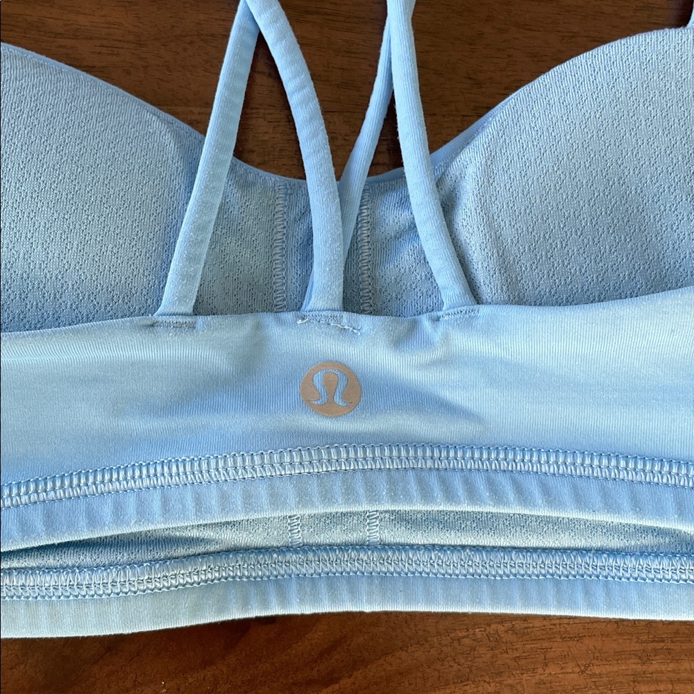 Lululemon Free to Be Bra - Sky Blue Size 4 - Picture 3 of 3